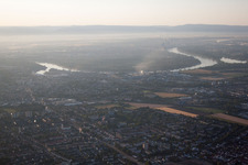 Quartier Rheingönheim in Ludwigshafen am Rhein dans le département Rhénanie-Palatinat, Allemagne vue d'en haut