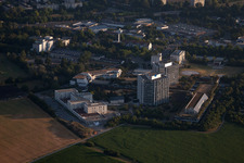 Quartier Oggersheim in Ludwigshafen am Rhein dans le département Rhénanie-Palatinat, Allemagne d'en haut