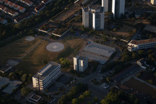 Quartier Oggersheim in Ludwigshafen am Rhein dans le département Rhénanie-Palatinat, Allemagne vu d'un drone