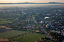 Photographie aérienne de Quartier West in Ludwigshafen am Rhein dans le département Rhénanie-Palatinat, Allemagne