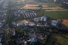 Quartier Oggersheim in Ludwigshafen am Rhein dans le département Rhénanie-Palatinat, Allemagne d'en haut