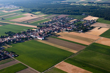 Enregistrement par drone de Quartier Hayna in Herxheim bei Landau dans le département Rhénanie-Palatinat, Allemagne
