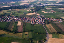 Image drone de Erlenbach bei Kandel dans le département Rhénanie-Palatinat, Allemagne