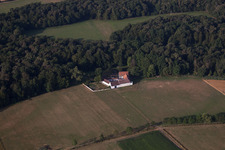 Vue oblique de Herrenmühle à Erlenbach bei Kandel dans le département Rhénanie-Palatinat, Allemagne