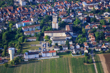 Cliniques Asklepios du Palatinat du Sud à Kandel dans le département Rhénanie-Palatinat, Allemagne d'en haut