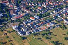 Vue aérienne de Korte Einrichtungen GmbH et EDEKA Völkle à le quartier Busenbach in Waldbronn dans le département Bade-Wurtemberg, Allemagne