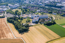 Vue aérienne de Terrain de la clinique de l'hôpital de district à Leonberg dans le département Bade-Wurtemberg, Allemagne