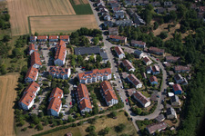 Vue aérienne de Rue Adalbert-Stifter à le quartier Höfingen in Leonberg dans le département Bade-Wurtemberg, Allemagne