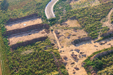 Vue aérienne de Fouilles archéologiques dans le nouveau parc industriel W II à Herxheim bei Landau dans le département Rhénanie-Palatinat, Allemagne