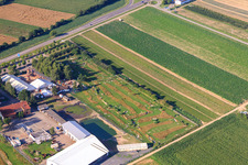 Photographie aérienne de Parc de football et de golf du Palatinat du Sud à Adamshof Kandel à Kandel dans le département Rhénanie-Palatinat, Allemagne