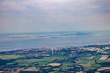 Vue aérienne de Estuaire de l'Elbe à Cuxhaven dans le département Basse-Saxe, Allemagne