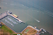 Vue aérienne de Marina à Cuxhaven dans le département Basse-Saxe, Allemagne