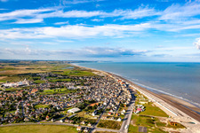 Vue aérienne de Du nord à Cayeux-sur-Mer dans le département Somme, France