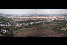Vue aérienne de Panorama de la ville depuis le sud-ouest à le quartier Friesenheim in Ludwigshafen am Rhein dans le département Rhénanie-Palatinat, Allemagne