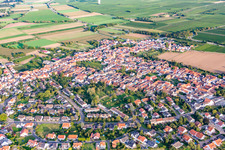 Vue aérienne de Quartier Lachen in Neustadt an der Weinstraße dans le département Rhénanie-Palatinat, Allemagne