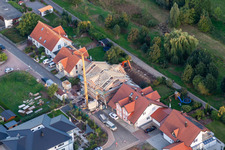 Vue aérienne de Rue Lorraine à le quartier Offenbach in Offenbach an der Queich dans le département Rhénanie-Palatinat, Allemagne