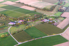 Vue aérienne de Ranch Wagner à Herxheim bei Landau dans le département Rhénanie-Palatinat, Allemagne