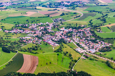Vue aérienne de Vue sur le village à Mühlingen dans le département Bade-Wurtemberg, Allemagne