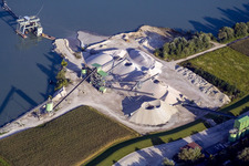 Vue aérienne de Terrain et zones de déchets de la mine de gravier à ciel ouvert WOLFF & MÜLLER matériaux de construction à Hagenbach dans le département Rhénanie-Palatinat, Allemagne