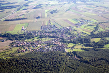 Enregistrement par drone de Scheibenhardt à Scheibenhard dans le département Bas Rhin, France