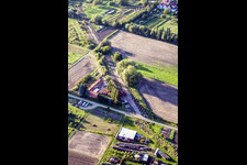 Vue aérienne de Barrière de char de la Seconde Guerre mondiale à Steinfeld dans le département Rhénanie-Palatinat, Allemagne