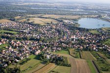 Offendorf dans le département Bas Rhin, France vu d'un drone
