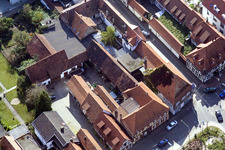 Vue aérienne de Rheinstrasse Bahnhofstrasse Zum Schnapser à Kandel dans le département Rhénanie-Palatinat, Allemagne