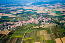 Vue aérienne de Du sud à Insheim dans le département Rhénanie-Palatinat, Allemagne