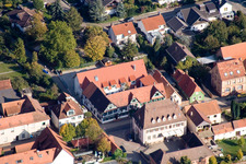 Vue aérienne de Hôtel Bahnhofstrasse Zum Rössl à Kandel dans le département Rhénanie-Palatinat, Allemagne