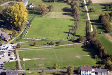 Vue aérienne de FC Viktoria Berghausen à le quartier Berghausen in Pfinztal dans le département Bade-Wurtemberg, Allemagne