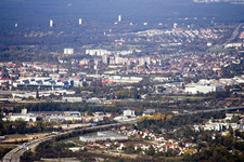 Vue aérienne de Quartier Oststadt in Karlsruhe dans le département Bade-Wurtemberg, Allemagne