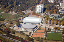 Vue oblique de Europahalle à le quartier Südweststadt in Karlsruhe dans le département Bade-Wurtemberg, Allemagne