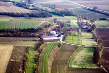 Vue aérienne de Wagner Ranch du nord à le quartier Herxheim in Herxheim bei Landau dans le département Rhénanie-Palatinat, Allemagne