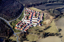 Vue aérienne de Nouvelle zone de développement de Fuchsäcker vue de l'est à Wörth am Rhein dans le département Rhénanie-Palatinat, Allemagne