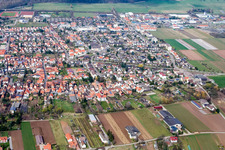 Du sud-ouest à le quartier Offenbach in Offenbach an der Queich dans le département Rhénanie-Palatinat, Allemagne hors des airs