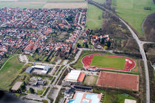 Vue oblique de Stade Queichtal à le quartier Offenbach in Offenbach an der Queich dans le département Rhénanie-Palatinat, Allemagne