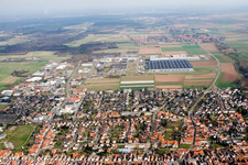 Photographie aérienne de Vue de la ville depuis l'ouest à le quartier Offenbach in Offenbach an der Queich dans le département Rhénanie-Palatinat, Allemagne