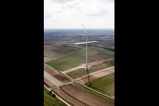 Image drone de Éoliennes à le quartier Offenbach in Offenbach an der Queich dans le département Rhénanie-Palatinat, Allemagne