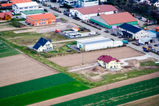 Vue aérienne de Du nord-ouest à Hatzenbühl dans le département Rhénanie-Palatinat, Allemagne