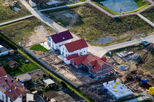 Enregistrement par drone de Sur la haute piste à Kandel dans le département Rhénanie-Palatinat, Allemagne
