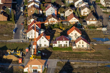 Sur la haute piste à Kandel dans le département Rhénanie-Palatinat, Allemagne vue du ciel