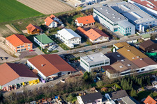 Vue d'oiseau de Zone commerciale Im Gereut à Hatzenbühl dans le département Rhénanie-Palatinat, Allemagne