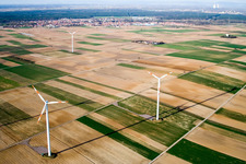 Vue aérienne de Éoliennes à Rülzheim dans le département Rhénanie-Palatinat, Allemagne