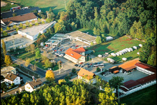 Vue aérienne de Concessionnaire automobile Auto Bohlender à Kandel dans le département Rhénanie-Palatinat, Allemagne