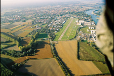 Vue aérienne de Aérodrome du sud à Speyer dans le département Rhénanie-Palatinat, Allemagne