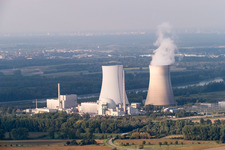 Centrale nucléaire du sud-ouest à Philippsburg dans le département Bade-Wurtemberg, Allemagne hors des airs