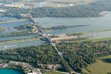 Vue aérienne de Écluse près de Freistett à Gambsheim dans le département Bas Rhin, France