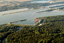 Vue aérienne de Chantier naval Karcher à le quartier Freistett in Rheinau dans le département Bade-Wurtemberg, Allemagne