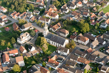 Vue aérienne de Saint Sébastien à le quartier Nußbach in Oberkirch dans le département Bade-Wurtemberg, Allemagne