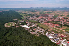 Photographie aérienne de Du sud-ouest à le quartier Herxheim in Herxheim bei Landau dans le département Rhénanie-Palatinat, Allemagne